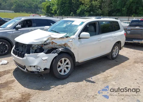 2011 Toyota Highlander Se V6 z USA, uszkodzony, nr VIN 5TDZK3EH5BS027325